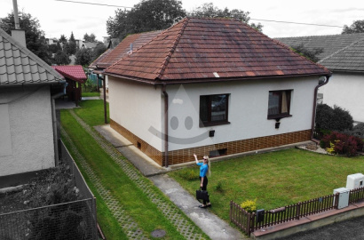 Family house with beautiful land / 918 m2 / - Žilina (Rosina)