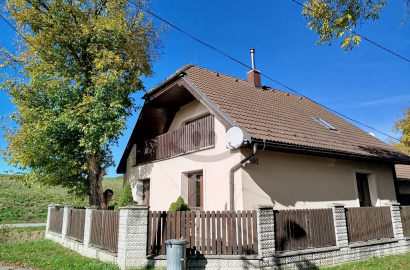 Family house with garden / 837 m2 / - Beluša Family house with garden / 837 m2 / - Beluša