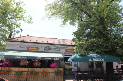 Multifunctional semi-detached house /428 m2/ in the center of the village of Varín - Žilina Multifunctional semi-detached house /428 m2/ in the center of the village of Varín - Žilina